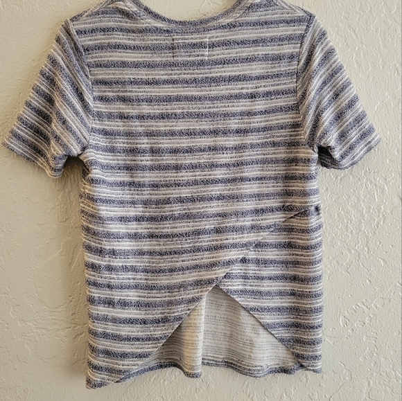 Sol Angeles Slit Back Top XS - Picture 2 of 4